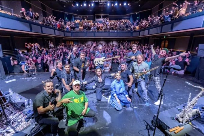 Leonid & Friends – A Tribute To Chicago